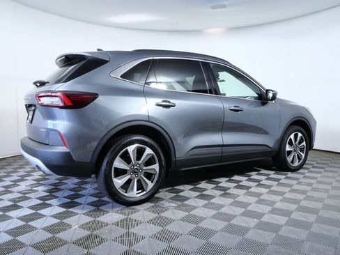 Certified 2025 Ford Escape Platinum AWD/4WD image 8