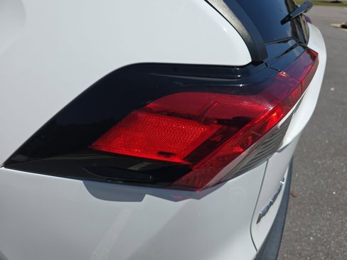 Used 2020 Toyota RAV4 XLE w/ Convenience Package AWD/4WD image 36