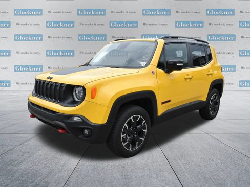 Used 2023 Jeep Renegade Trailhawk w/ Sun/Sound Group AWD/4WD image 10