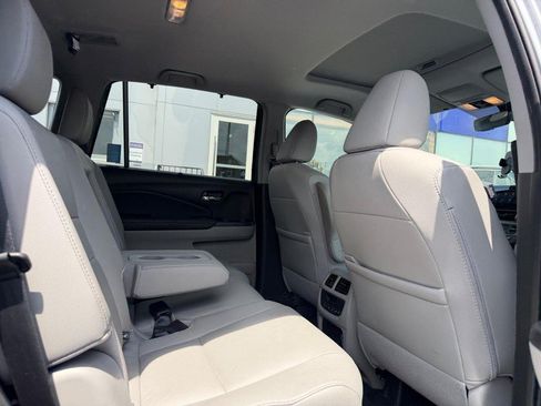Used 2019 Honda Pilot EX-L image 11
