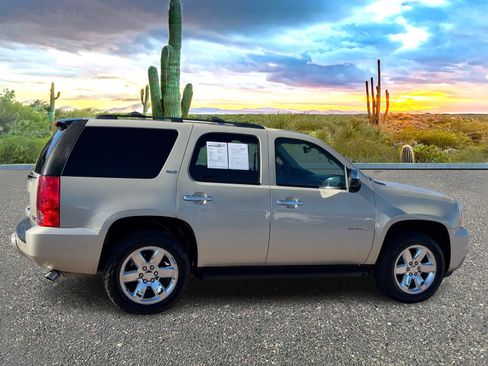 Used 2014 GMC Yukon SLT image 7