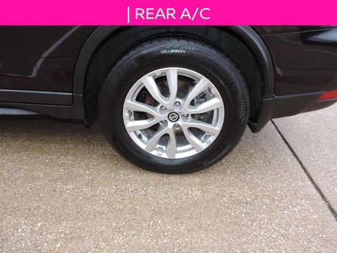 Used 2020 Nissan Rogue S w/ Special Edition Package image 16