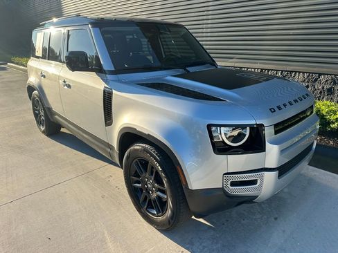 Used 2023 Land Rover Defender 110 S image 11