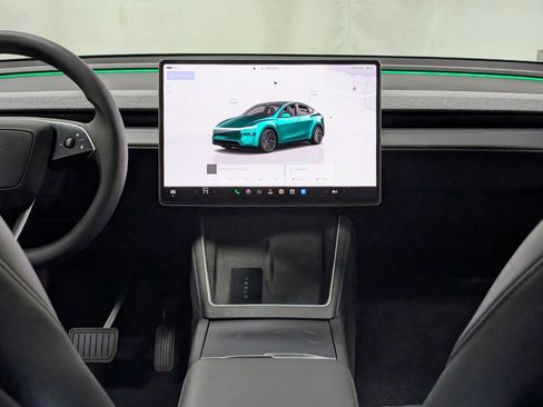 Used 2026 Tesla Model Y Premium image 33