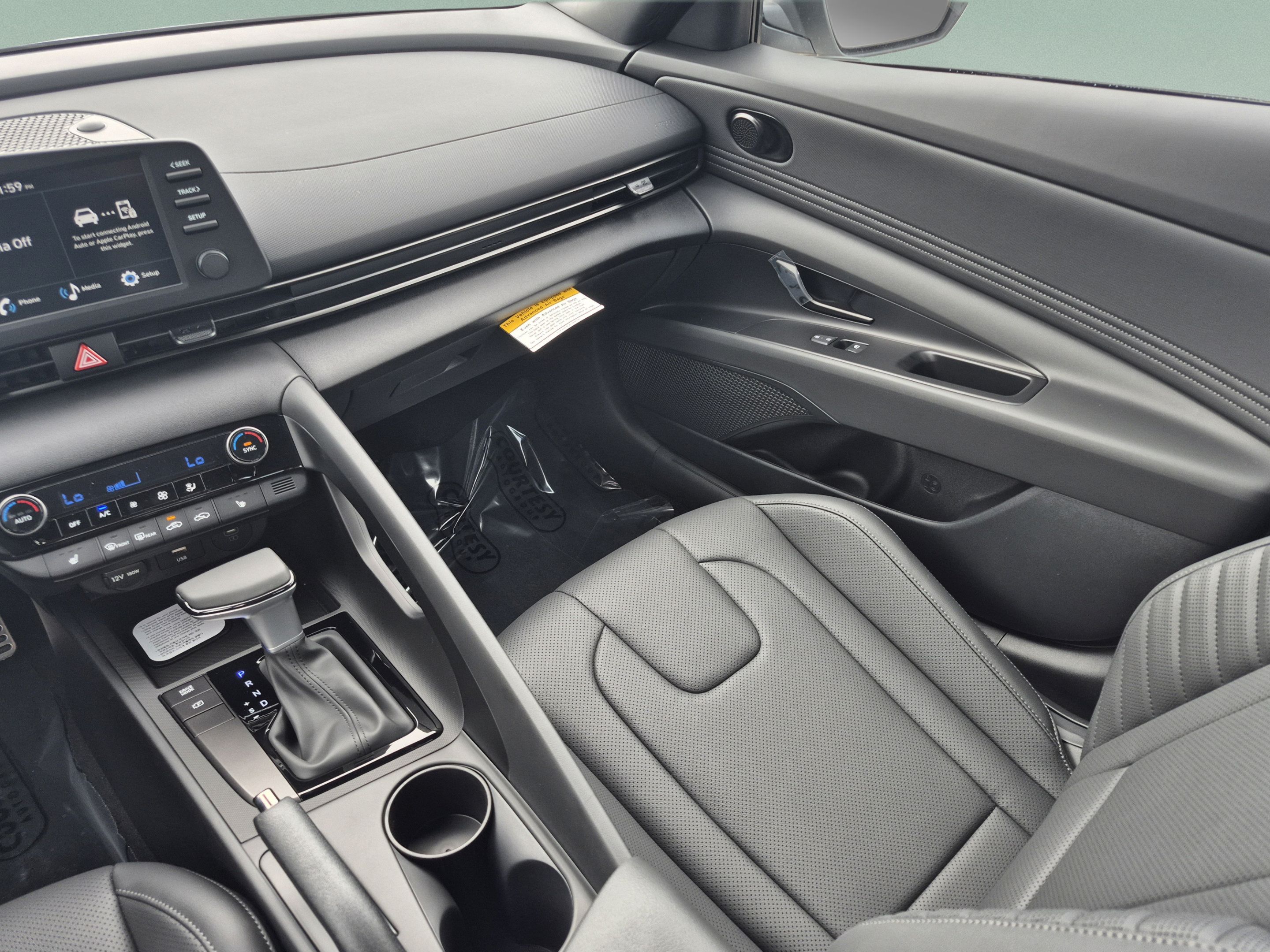 New 2026 Hyundai Elantra SEL Sport FWD image 12