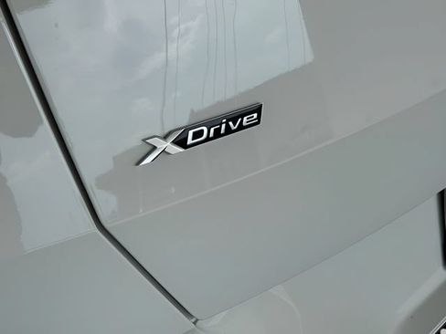 Used 2026 BMW X3 xDrive30i w/ M Sport Package AWD/4WD image 12