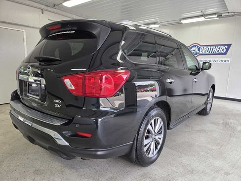 Used 2019 Nissan Pathfinder SV AWD/4WD image 11