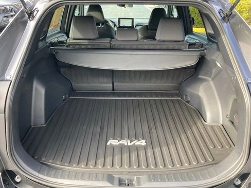 Certified 2024 Toyota RAV4 SE image 7