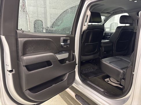 Used 2015 Chevrolet Silverado 2500 LTZ w/ Z71 Package, Off-Road image 28