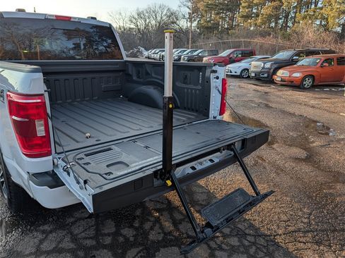 Certified 2022 Ford F150 XLT w/ Equipment Group 302A High image 10