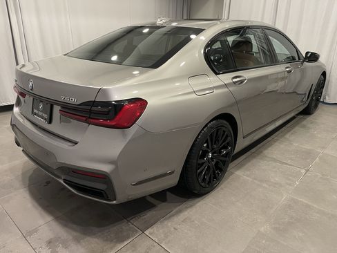 Certified 2022 BMW 750i xDrive w/ Executive Package image 6