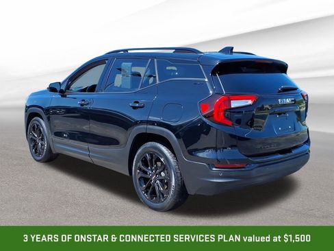 Certified 2022 GMC Terrain SLT w/ Tech Package FWD image 3