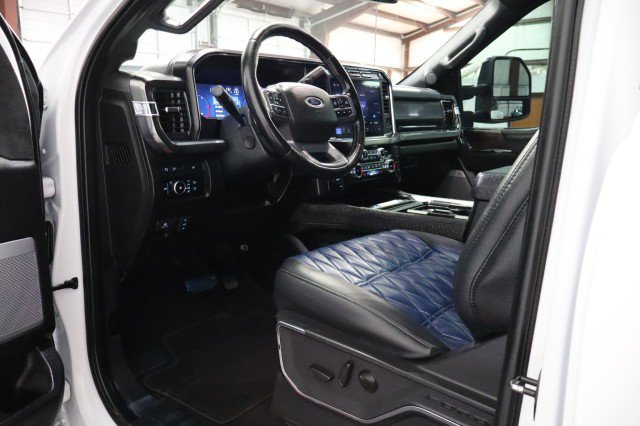 Used 2024 Ford F350 Lariat w/ FX4 Off-Road Package AWD/4WD image 36