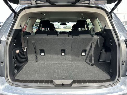 Used 2024 Subaru Ascent Premium w/ Convenience Package image 26