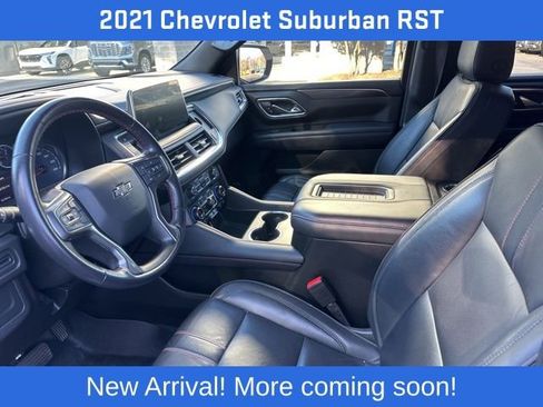 Used 2021 Chevrolet Suburban RST image 7