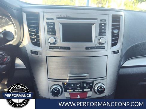 Used 2014 Subaru Legacy 2.5i Premium AWD/4WD image 18