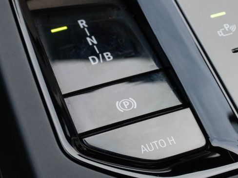 Certified 2024 BMW iX xDrive50 w/ Sport Package image 27