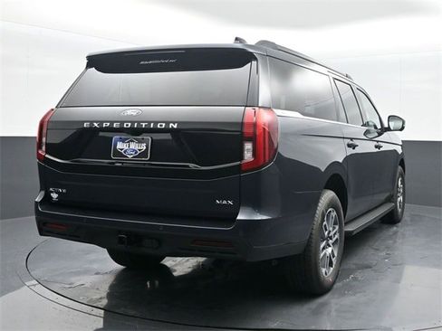 New 2025 Ford Expedition Max Active image 7