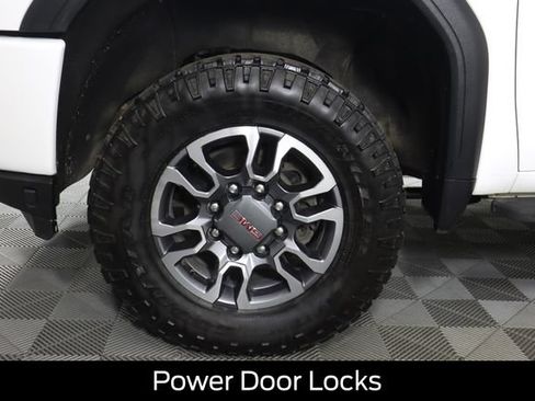 Used 2022 GMC Sierra 2500 AT4 AWD/4WD image 22
