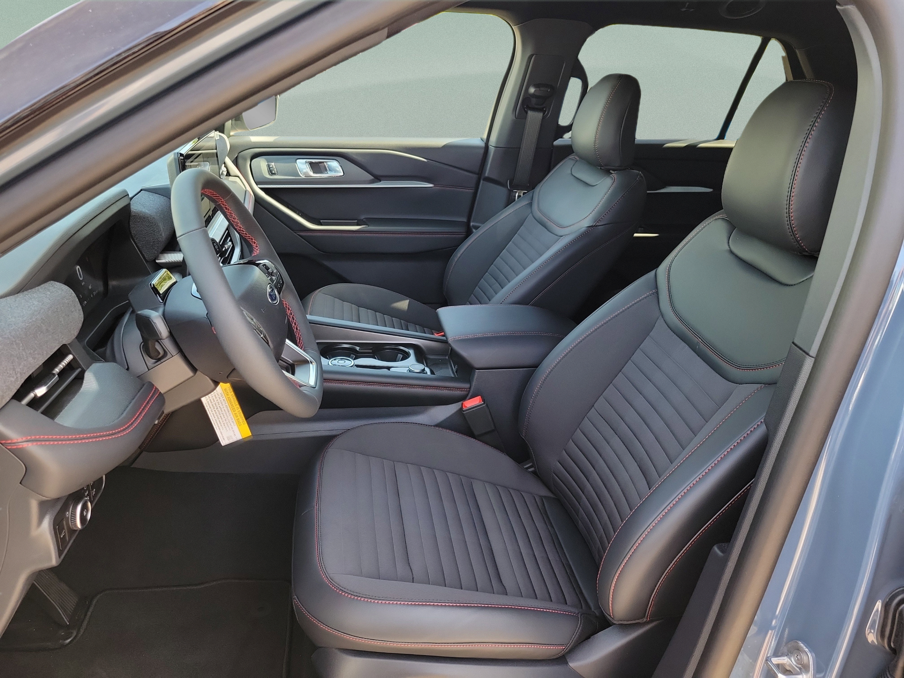 New 2026 Ford Explorer ST-Line w/ ST-Line Street Pack RWD image 9