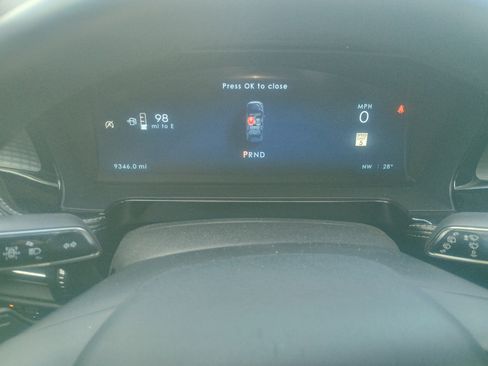 Used 2025 Lincoln Corsair AWD image 23