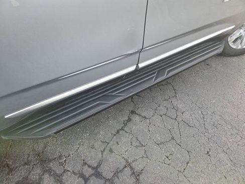 Used 2025 GMC Yukon Denali image 20