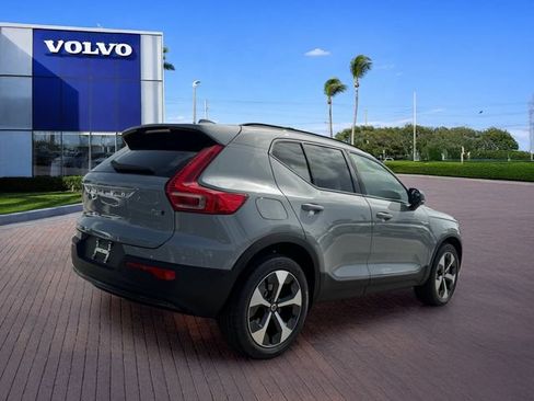 New 2026 Volvo XC40 B5 Plus w/ Protection Package Premier AWD/4WD image 7