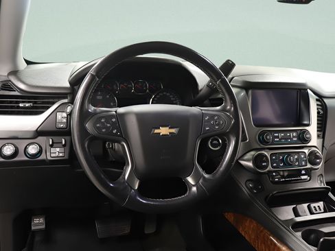 Used 2019 Chevrolet Tahoe Premier AWD/4WD image 7
