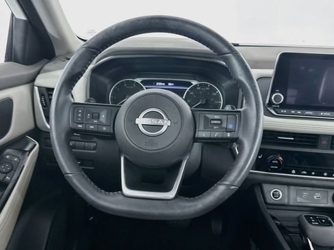 Used 2023 Nissan Rogue SV w/ SV Premium B Package AWD/4WD image 18