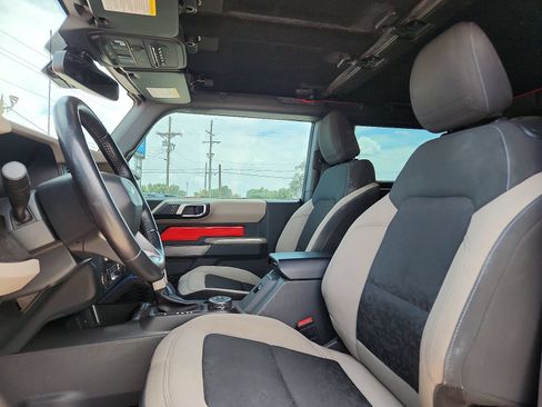 Used 2022 Ford Bronco Wildtrak AWD/4WD image 8