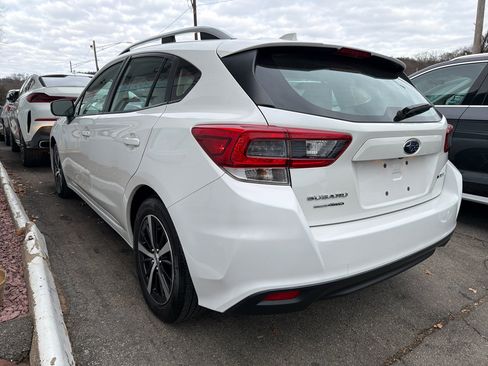 Used 2023 Subaru Impreza 2.0i Premium image 11
