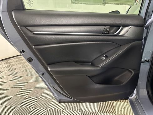 Used 2022 Honda Accord Sport image 18