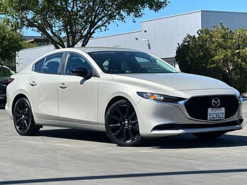 Certified 2025 MAZDA MAZDA3 s FWD image 2