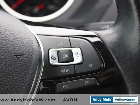 Used 2019 Volkswagen Tiguan SE image 32