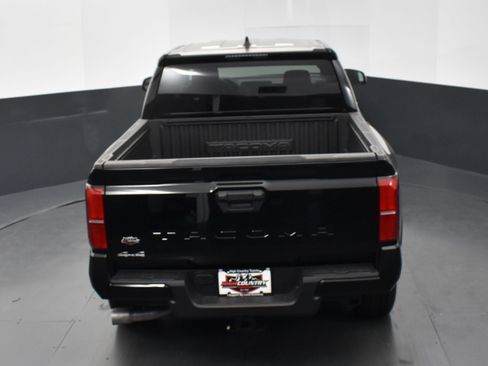 Used 2024 Toyota Tacoma SR5 image 31