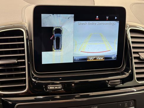 Used 2019 Mercedes-Benz GLS 450 4MATIC image 21