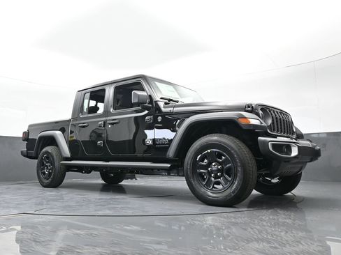 New 2026 Jeep Gladiator Sport image 57