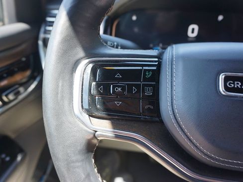 Used 2022 Jeep Grand Wagoneer Series II w/ Convenience Group III AWD/4WD image 8