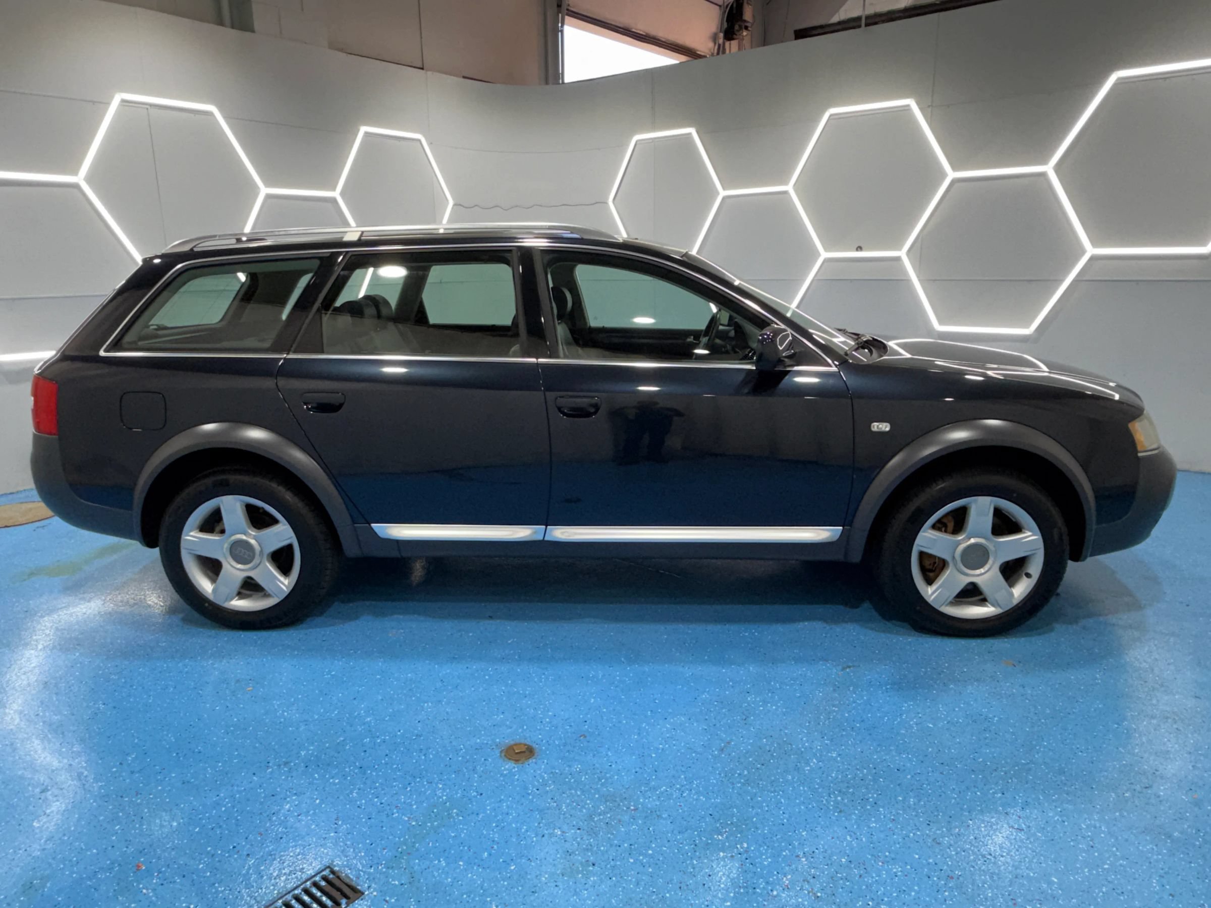 Used 2005 Audi allroad 2.7T AWD/4WD image 2