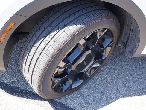 Certified 2025 Kia Sorento SX Prestige AWD/4WD image 13
