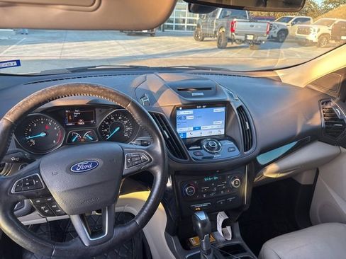 Used 2017 Ford Escape Titanium image 11