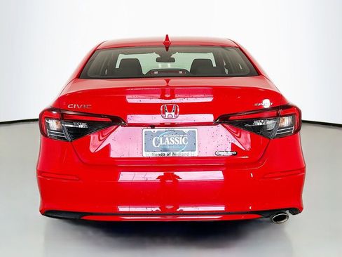 Used 2025 Honda Civic Sport image 6