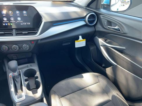 New 2026 Chevrolet Trax LS w/ LS Convenience Package FWD image 29
