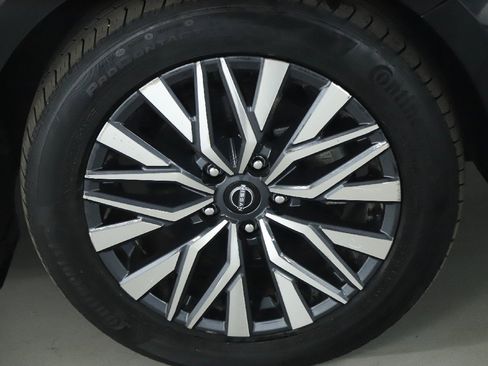 Used 2024 Nissan Altima 2.5 SV w/ SV Premium Package image 10