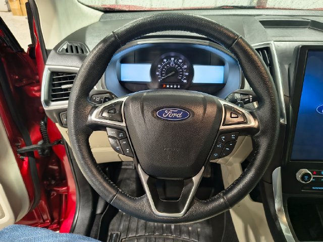 Used 2024 Ford Edge Titanium w/ Equipment Group 301A AWD/4WD image 23