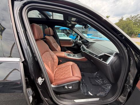 Used 2024 BMW X5 xDrive50e w/ Premium Package AWD/4WD image 36