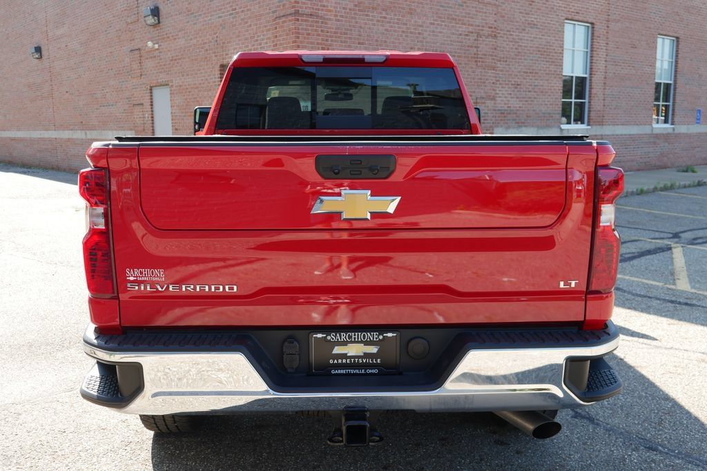 Used 2024 Chevrolet Silverado 2500 LT w/ Convenience Package AWD/4WD image 8