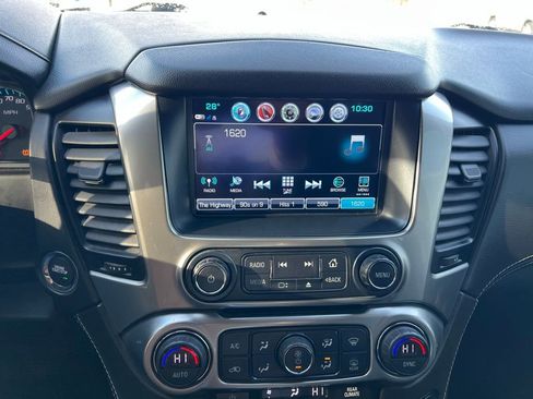 Used 2019 Chevrolet Tahoe LT image 38