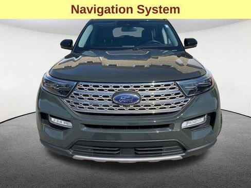 Used 2022 Ford Explorer Limited w/ Equipment Group 301A image 4