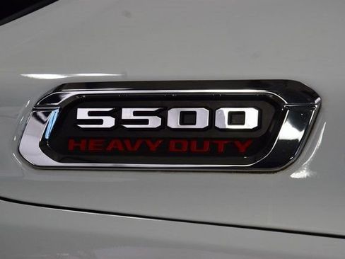 Used 2024 RAM 5500 Tradesman w/ Chrome Appearance Group image 9